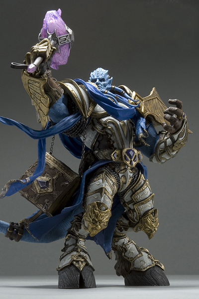 ITL Manufacturing World of Warcraft DC Unlimited Series 2 Deluxe Boxed Action Figure Draenei Paladin Vindicator Maraad